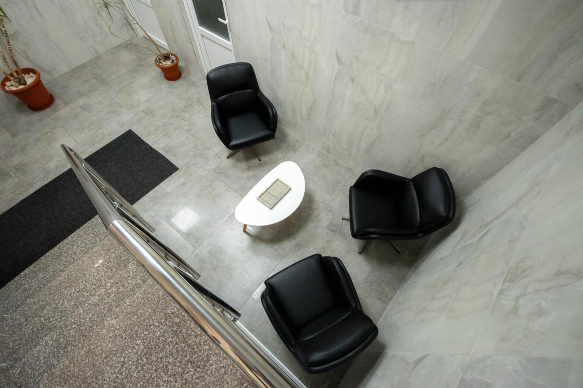 Astar Apartments - Executive Rădăuţi Zewnętrze zdjęcie